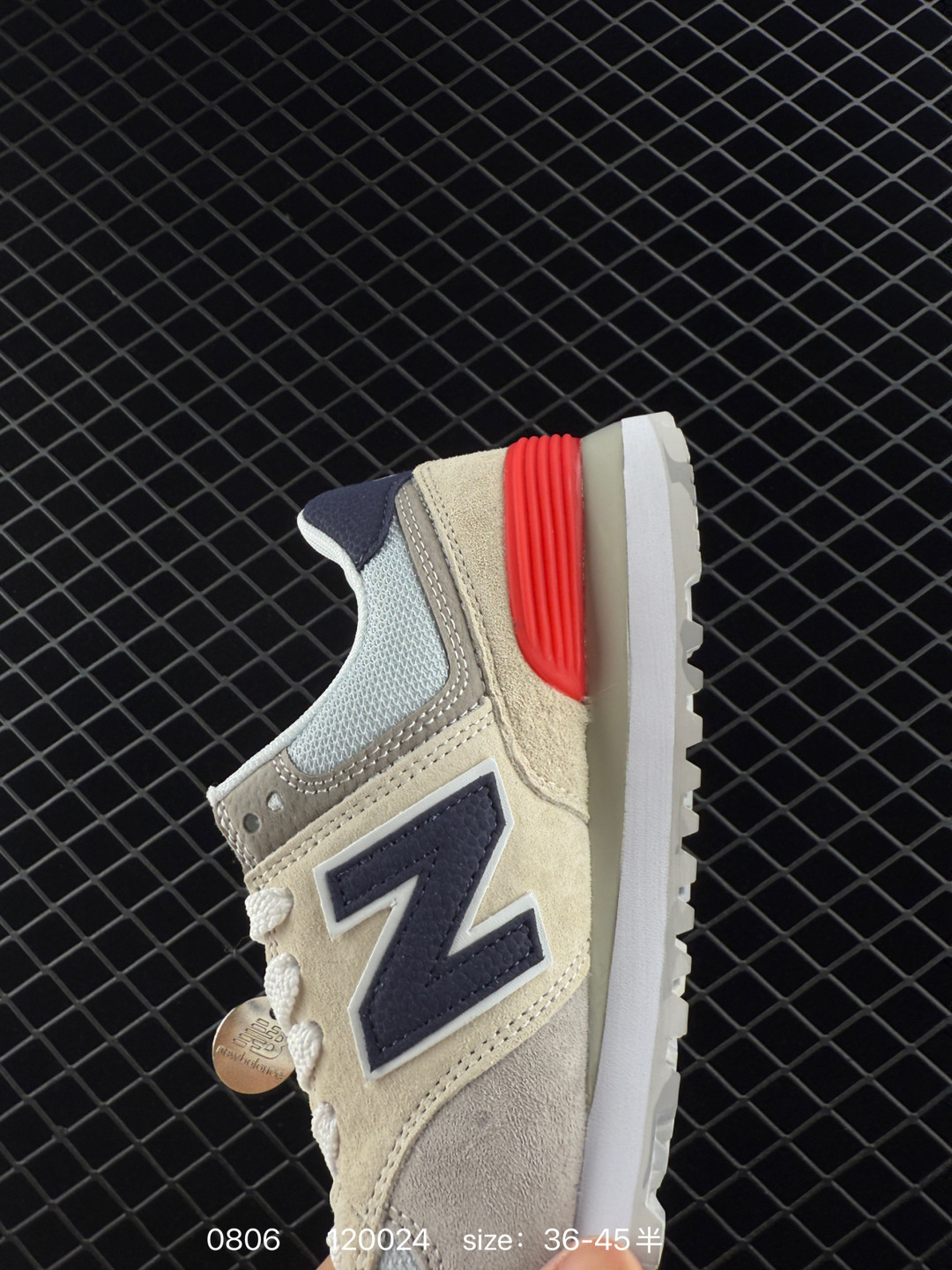 New Balance   NB5740